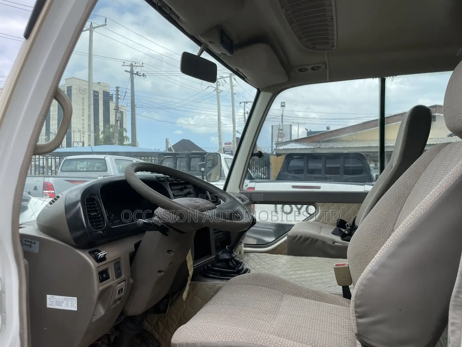 Toyota Coaster 2011 Gold