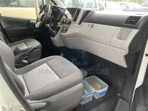 Toyota HiAce 2019 White