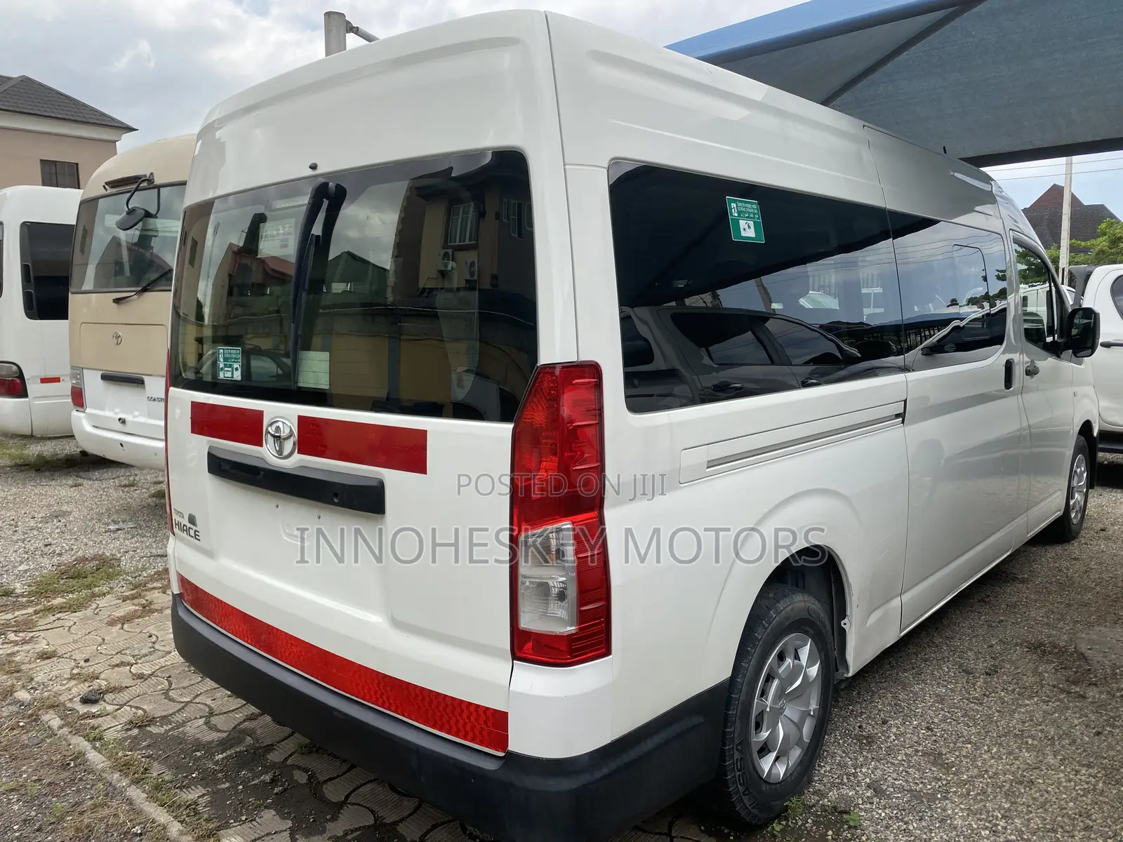 Toyota HiAce 2019 White