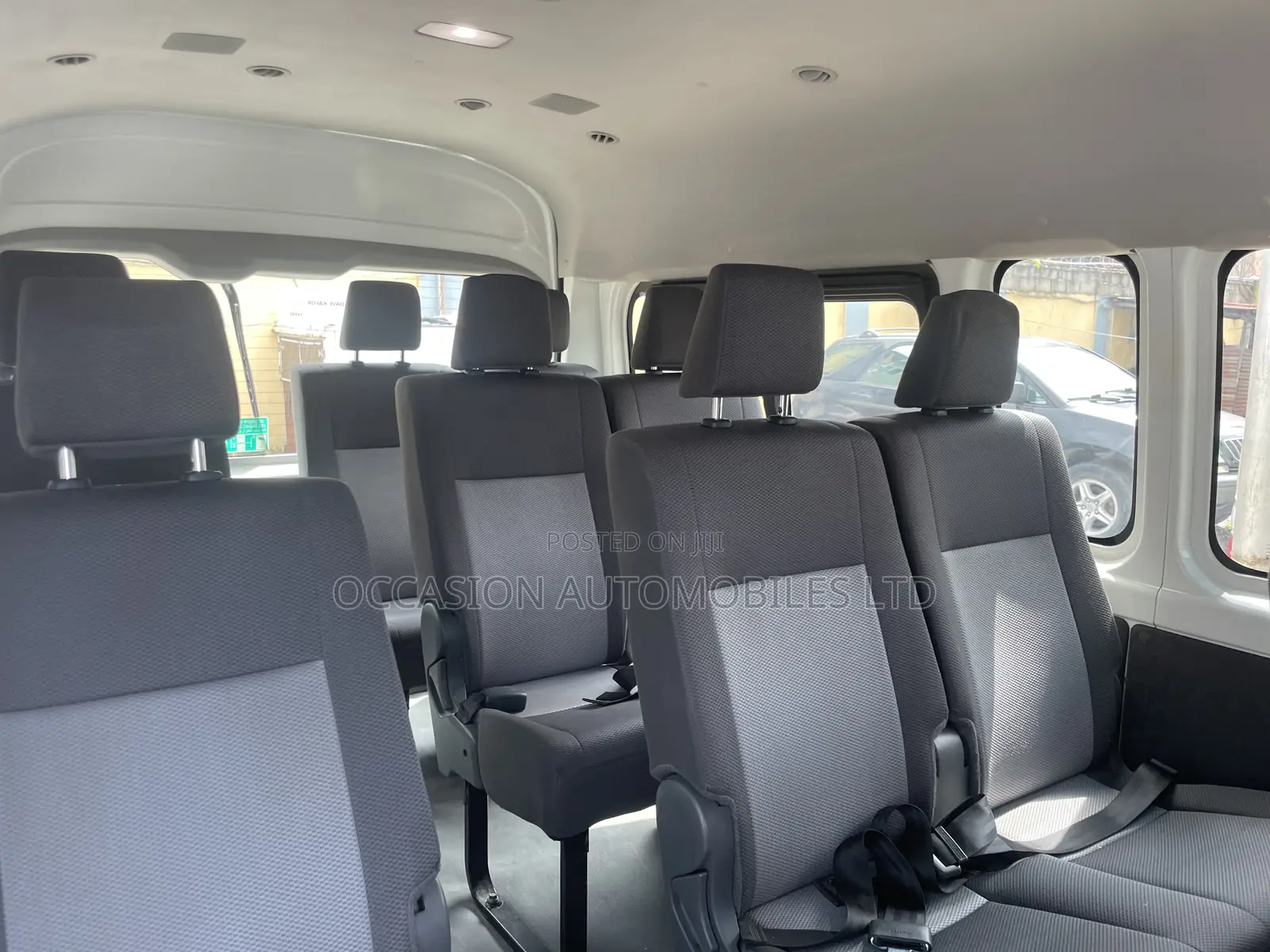 Toyota HiAce 2019 White