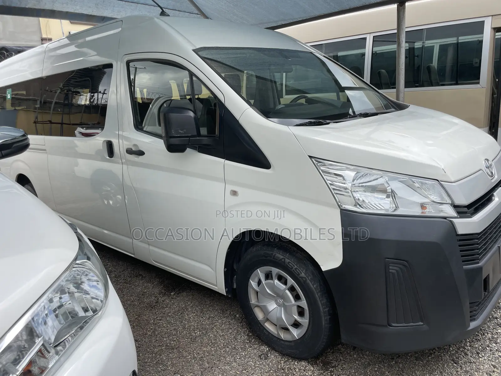 Toyota HiAce 2019 White