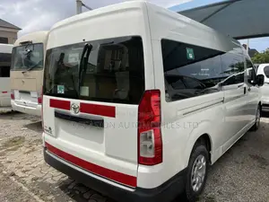 Toyota HiAce 2019 White