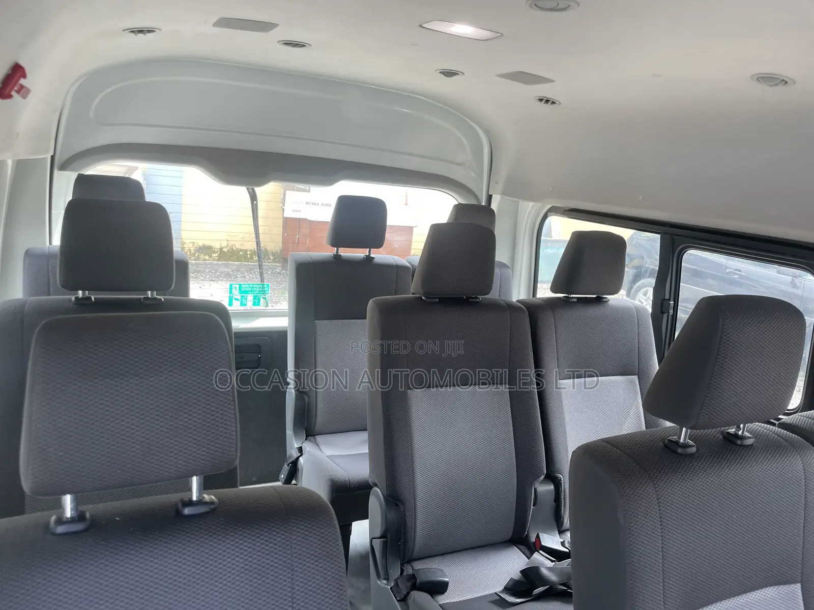 Toyota HiAce 2019 White
