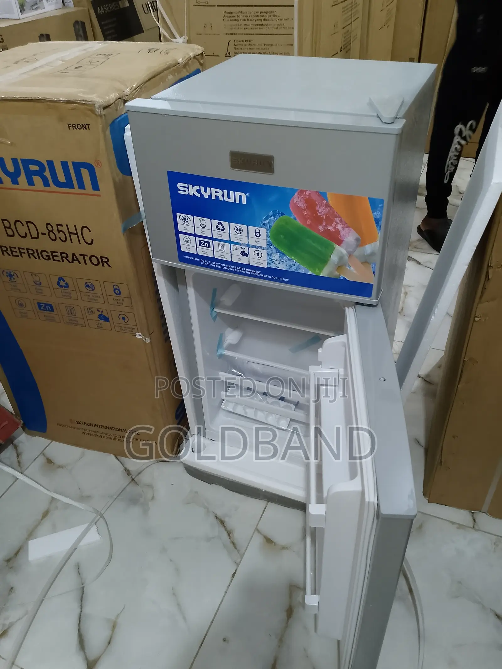 Durable Skyrun 70litres BCD-85hc Refrigerator