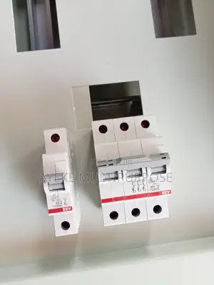 8way 3phase Distribution Board