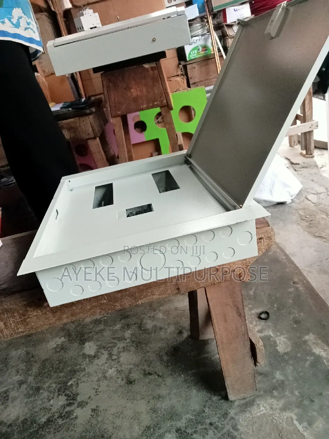 8way 3phase Distribution Board