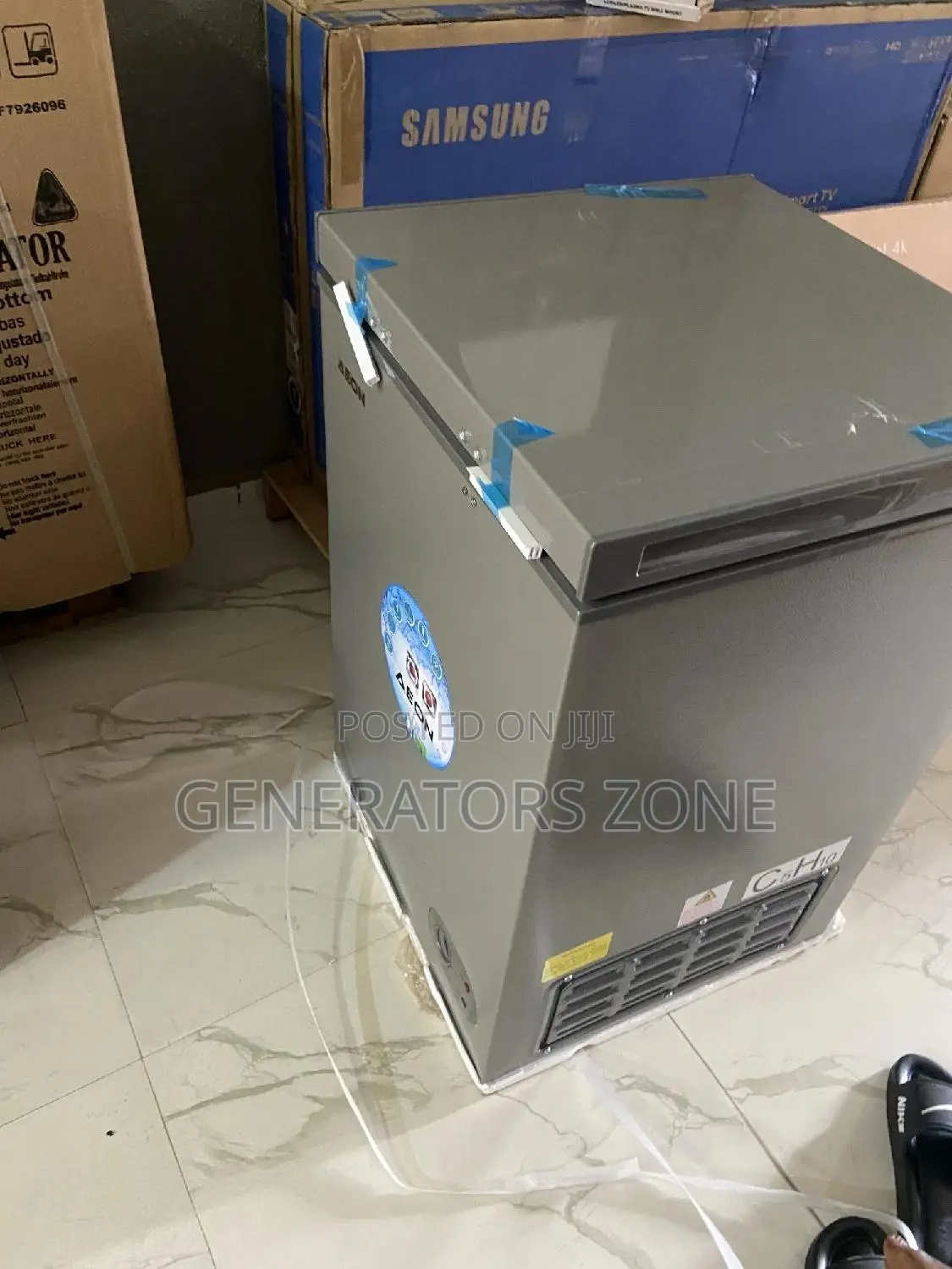 High Efficiency Aeon 100l Mini Gray Freezer