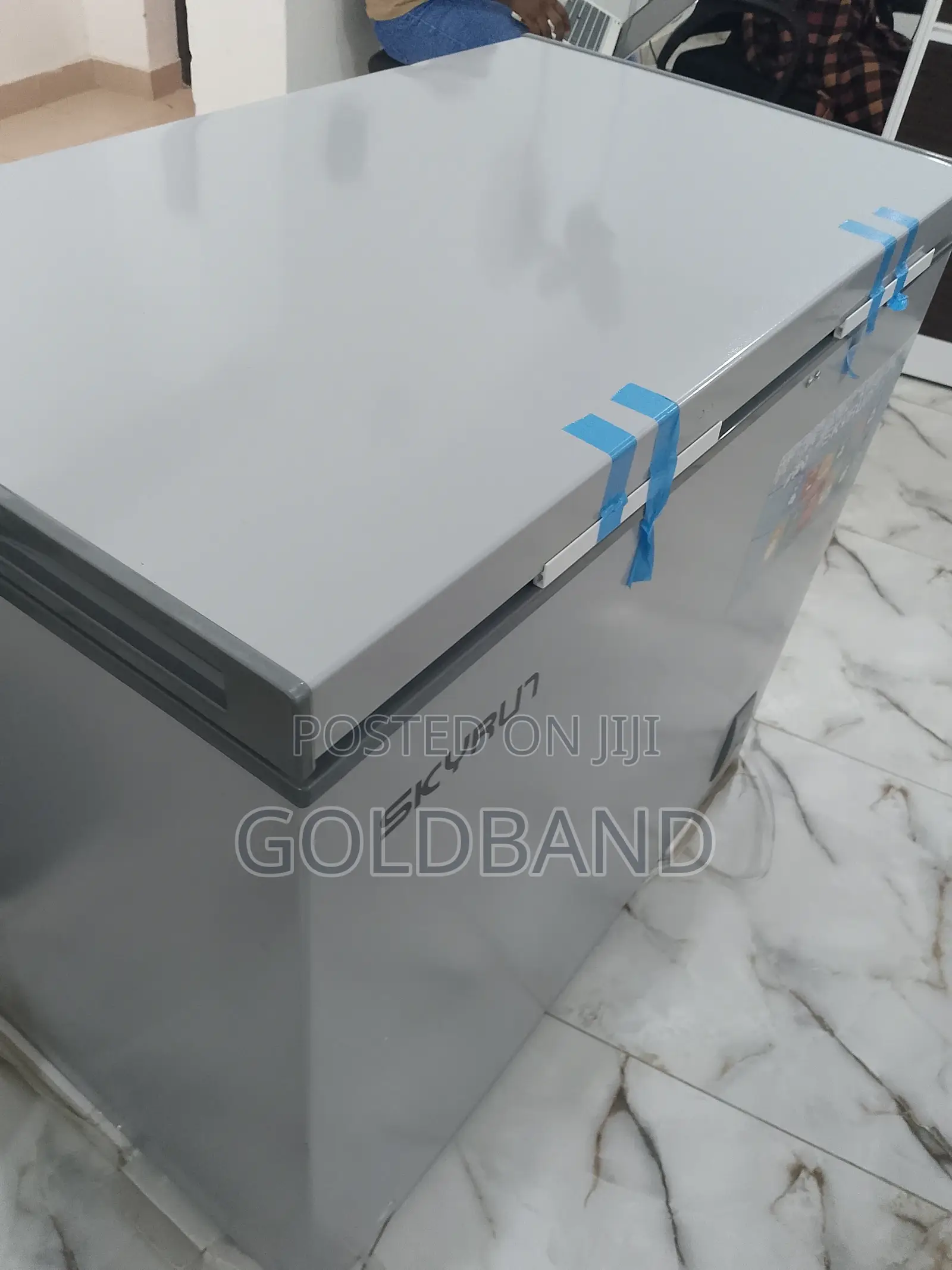 Efficient Skyrun 200 Litres Chest Freezer