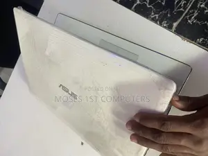 New Laptop Asus 4GB Intel SSD 256GB