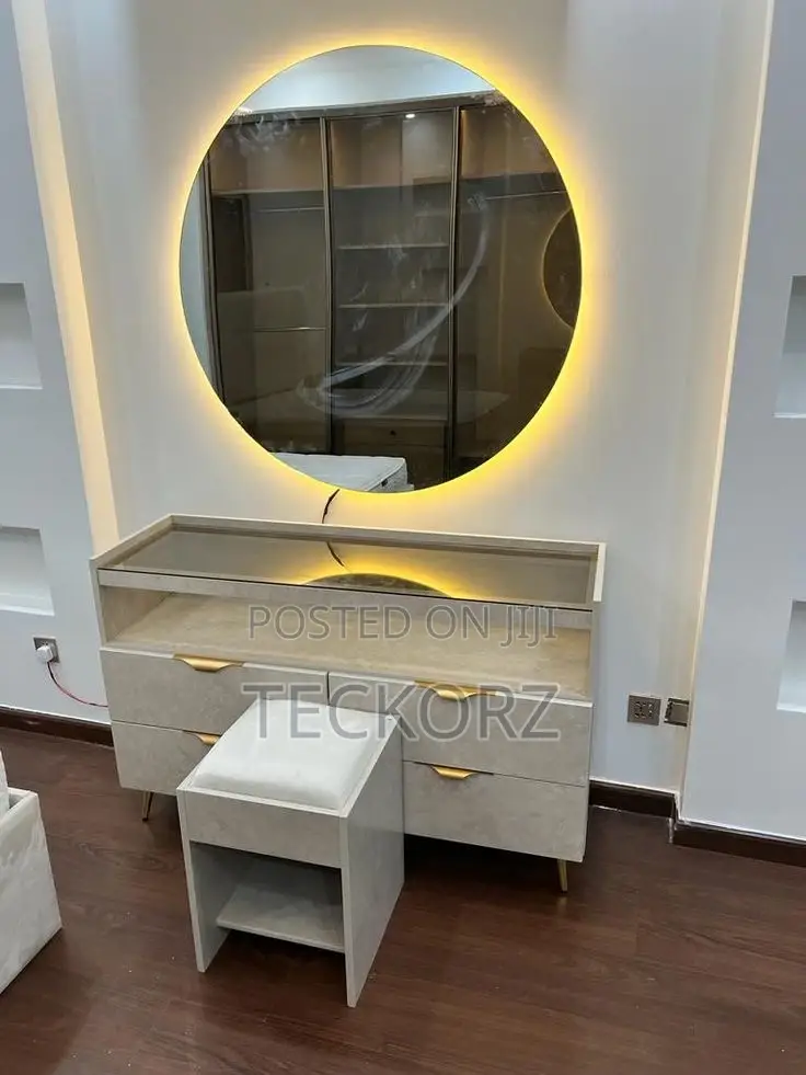 LED Vanity Mirror Makeup Station Stool
