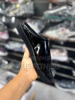 Mango Classic Slides.