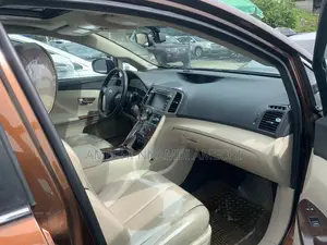 Toyota Venza V6 AWD 2012 Brown