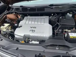Toyota Venza V6 AWD 2012 Brown