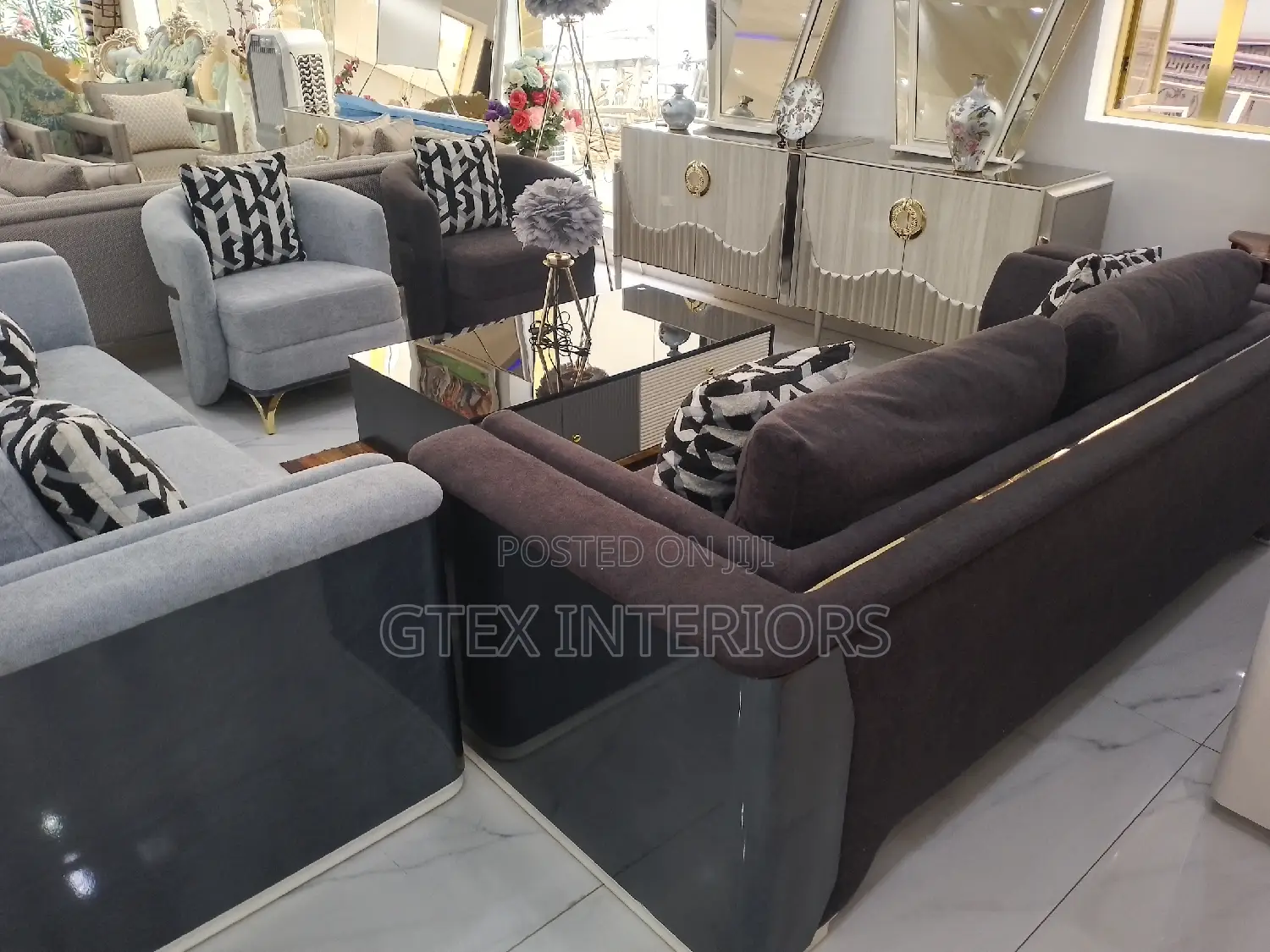 Contemporary Sofa Chair