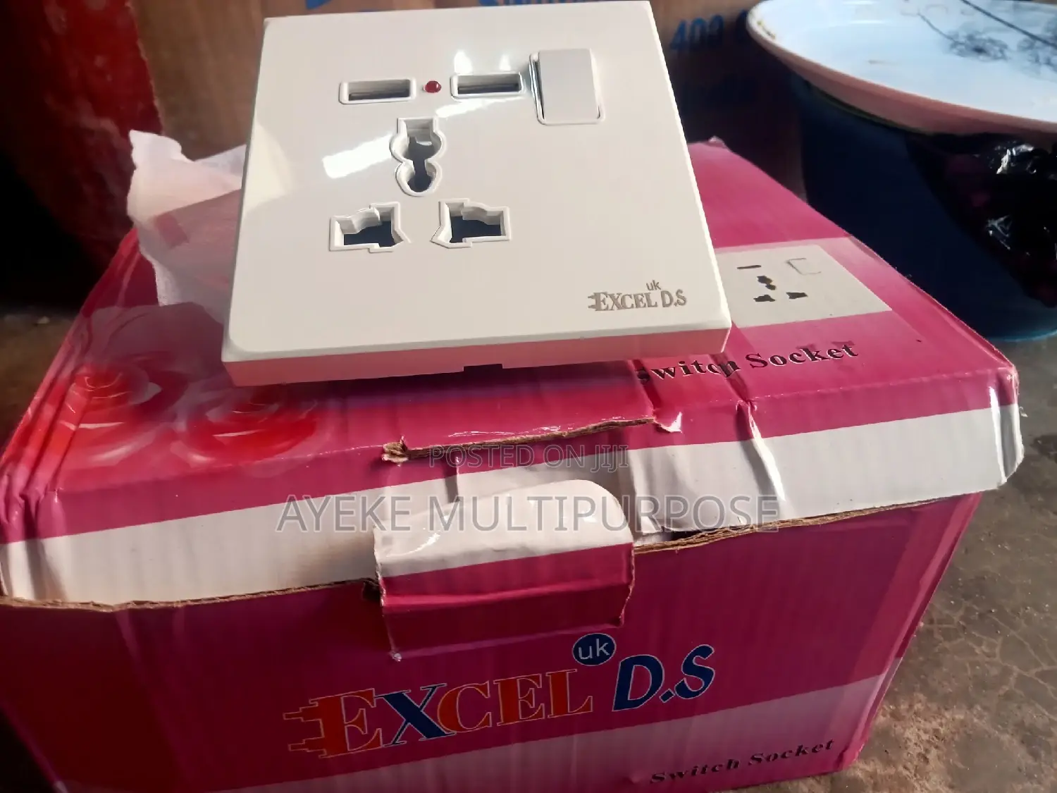 13AMPS Single Socket With USB