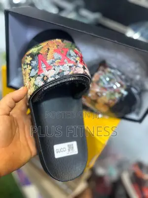 Gucci Palm