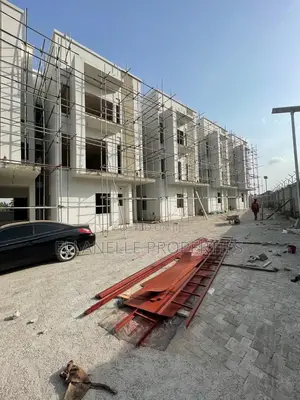 Furnished 4bdrm Townhouse/Terrace in Katampe Extension for sale