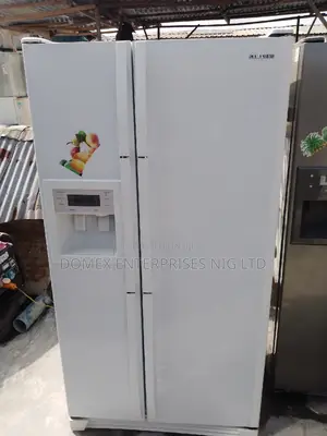 Side by Side Fridge and Freezer