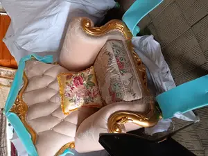 Royal Settees