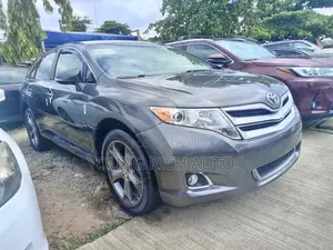Photo - Toyota Venza 2014 Gray