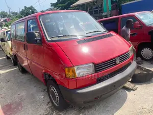 Volkswagen Transporter 2005 Red