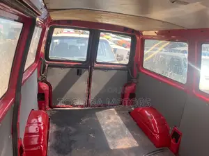 Volkswagen Transporter 2005 Red