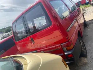 Volkswagen Transporter 2005 Red