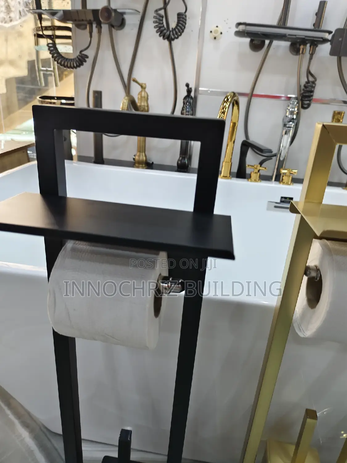 Vertical Square Black Brush And Tissue Tray