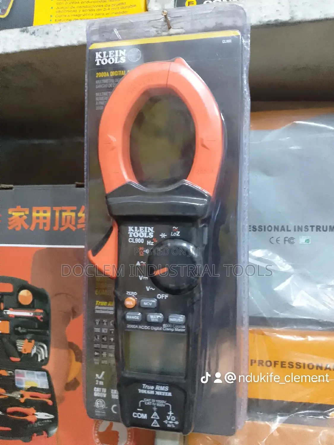 2000A Digital Testing Clamp Meter
