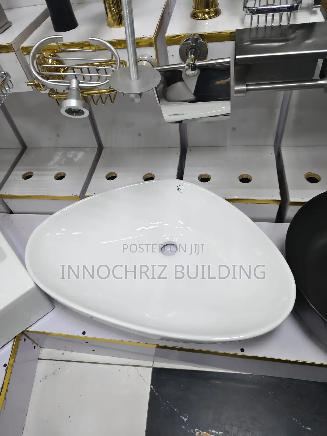 White Countertop Basin (6543)