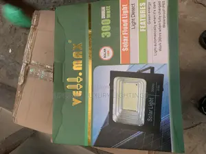300watts Velmax Solar Flood Light