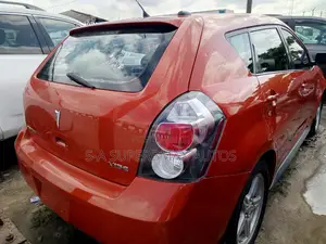Pontiac Vibe 2.4 4WD 2009 Orange