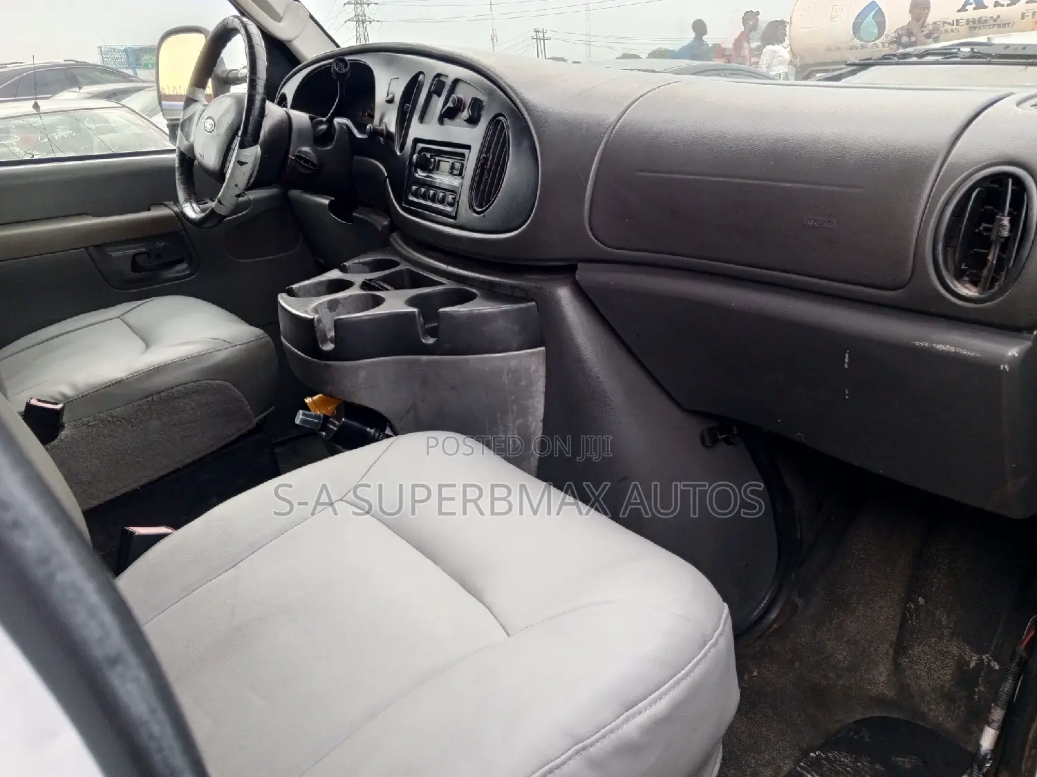 Ford Transit 2010 White