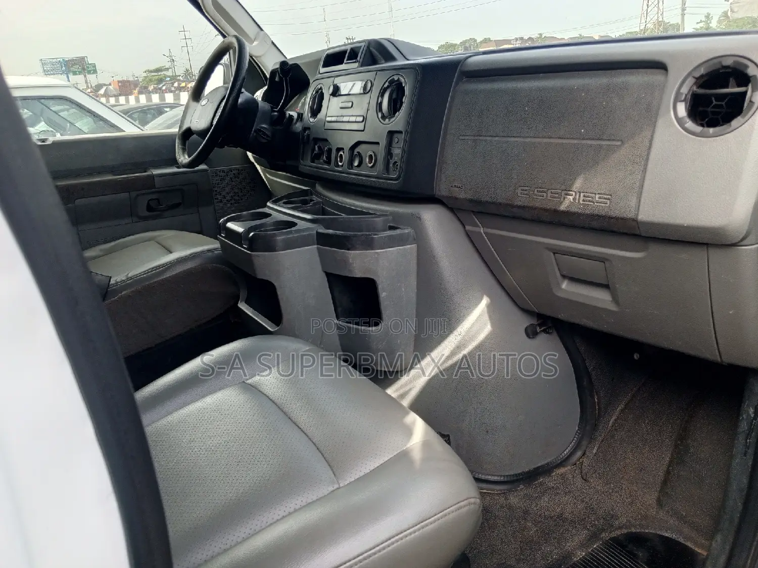 Ford Transit 2010 White