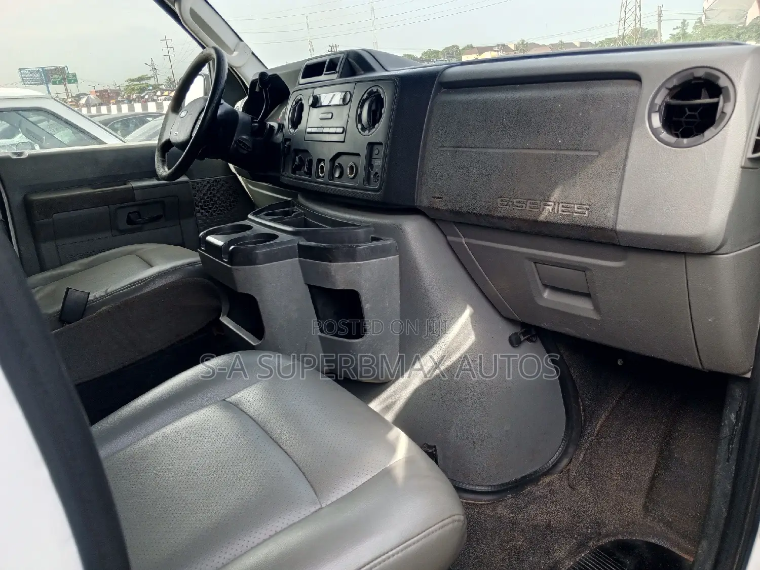 Ford Transit 2010 White