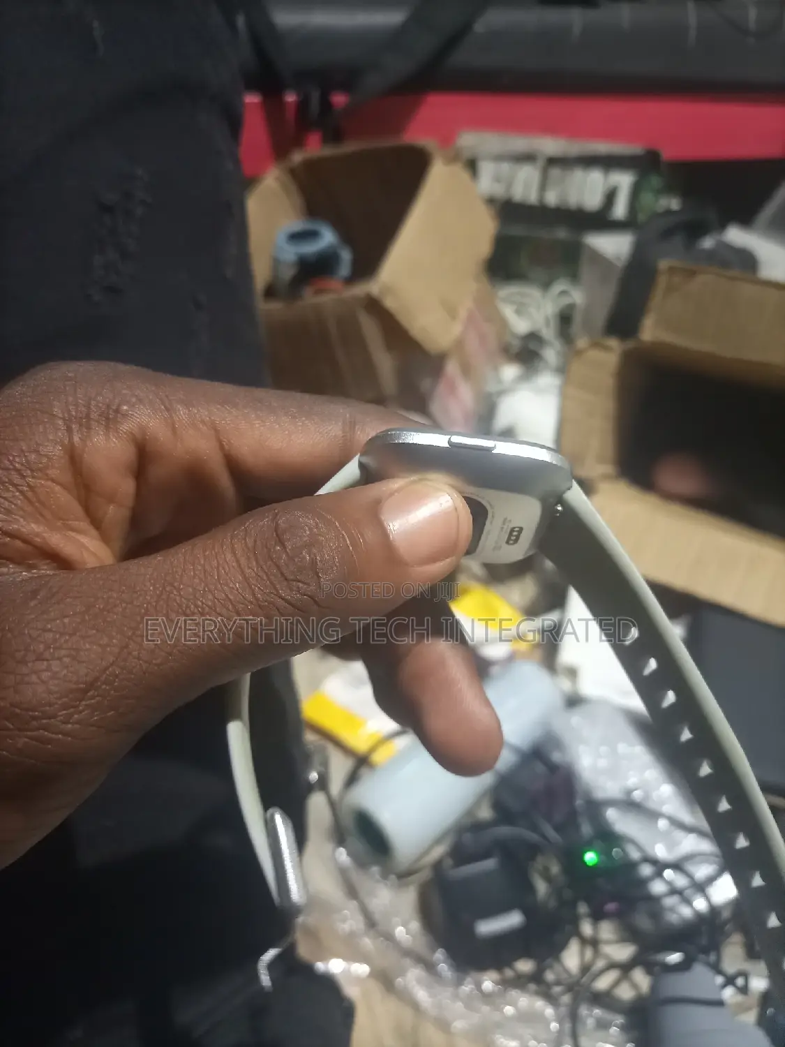 Fitbit Versa Smart Watch, Gray