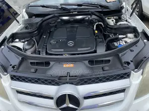 Mercedes-Benz GLK-Class 350 4MATIC 2014 White