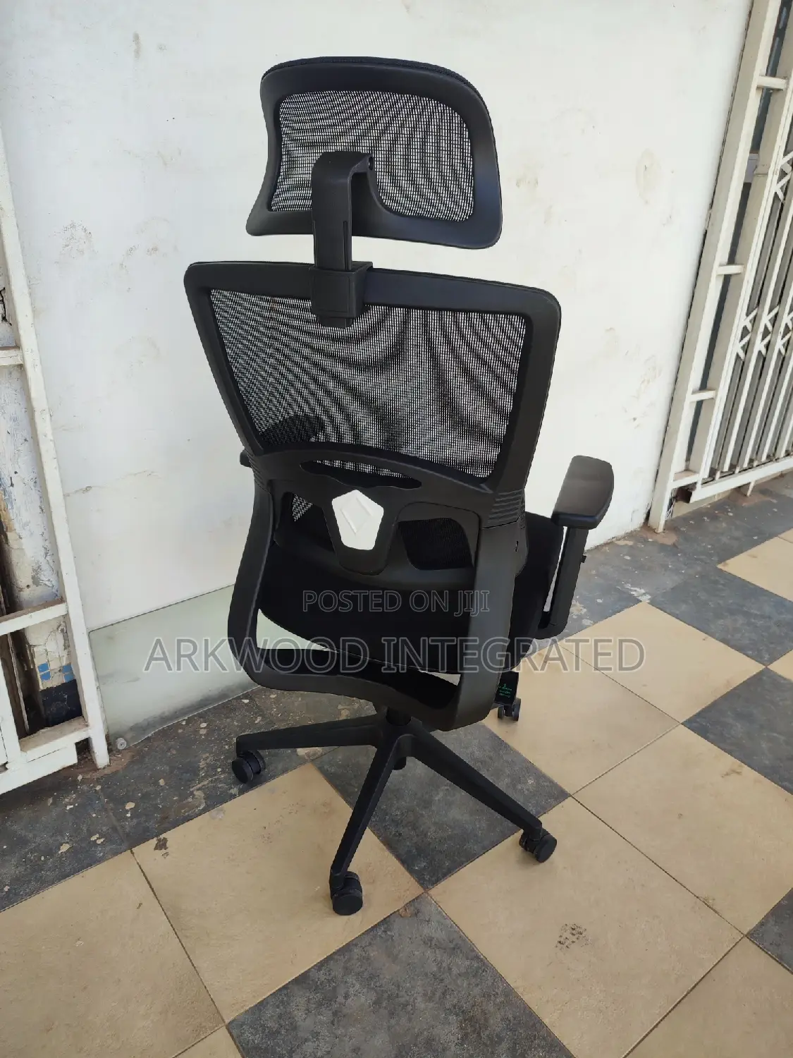 Ergonomic Design Back Support Office Chair