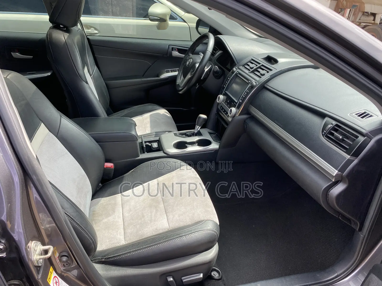 Toyota Camry 2014