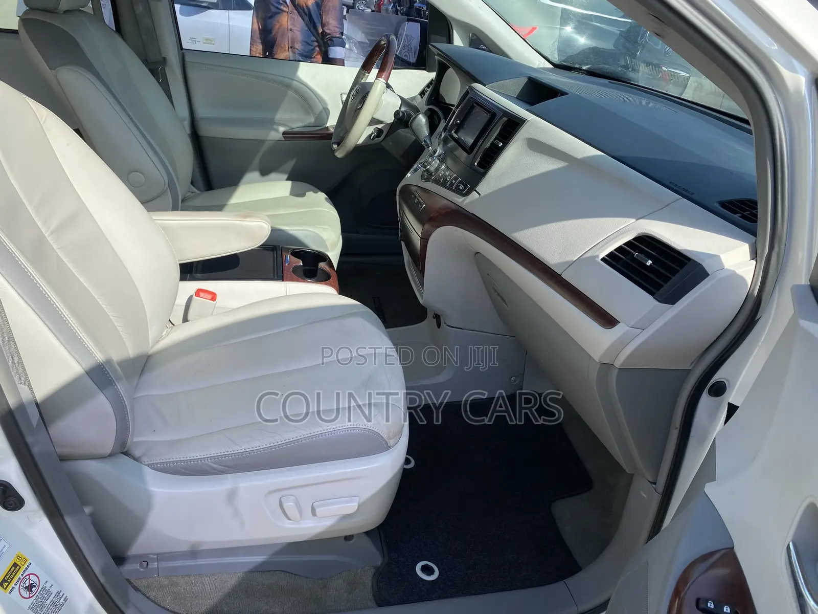 Toyota Sienna 2014 White