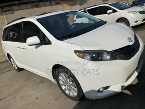 Toyota Sienna 2014 White