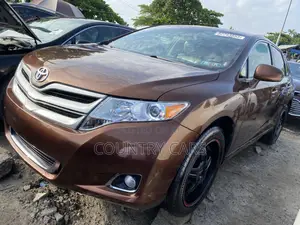 Toyota Venza V6 2010 Brown