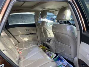 Toyota Venza V6 2010 Brown