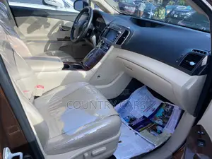 Toyota Venza V6 2010 Brown