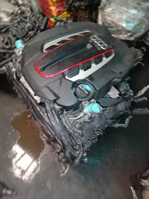 Audi A8L Engine V8