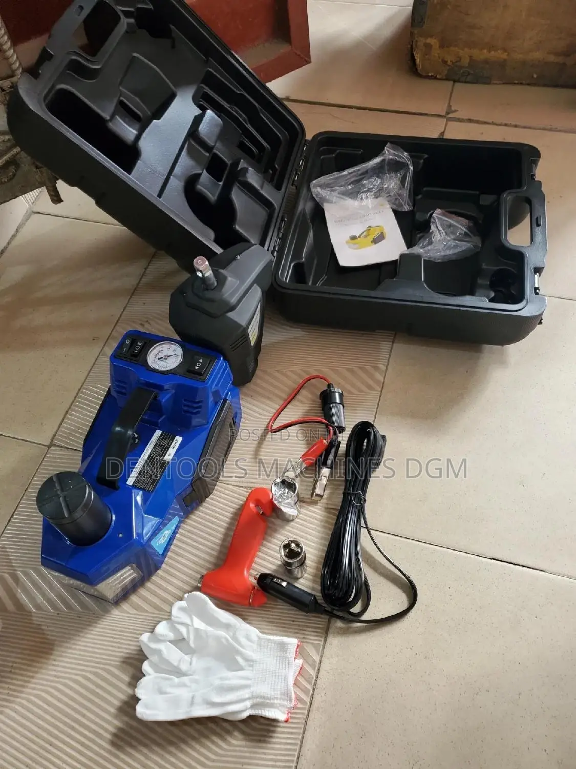 DENTOOLS Automatic Car Jack Japan
