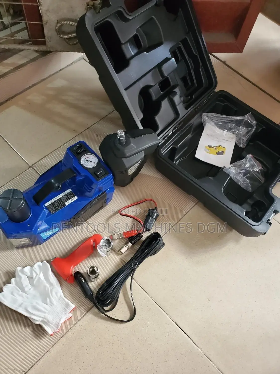 DENTOOLS Automatic Car Jack Japan