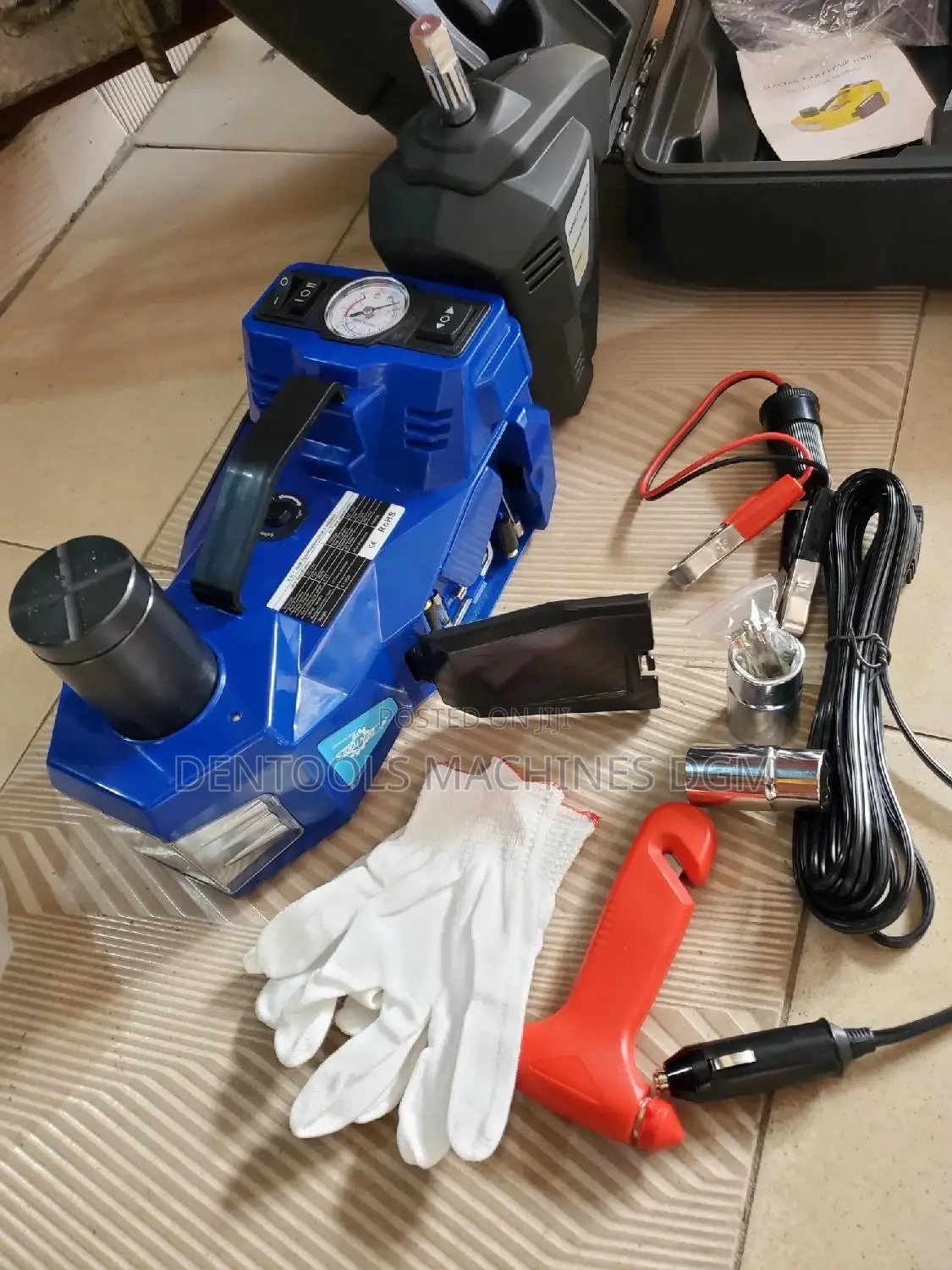 DENTOOLS Automatic Car Jack Japan