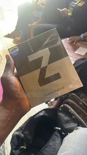 New Samsung Galaxy Z Fold 3 256 GB Black