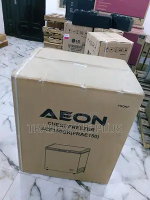 Durable Aeon Chest Freezer With Lock+Basket